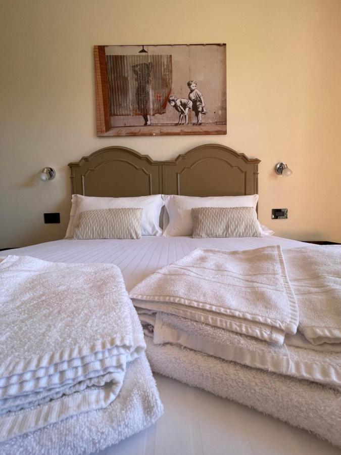 Bed and Breakfast Al Laghetto La Morra Zewnętrze zdjęcie