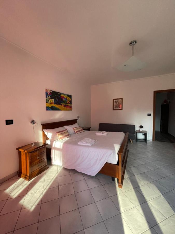 Bed and Breakfast Al Laghetto La Morra Zewnętrze zdjęcie
