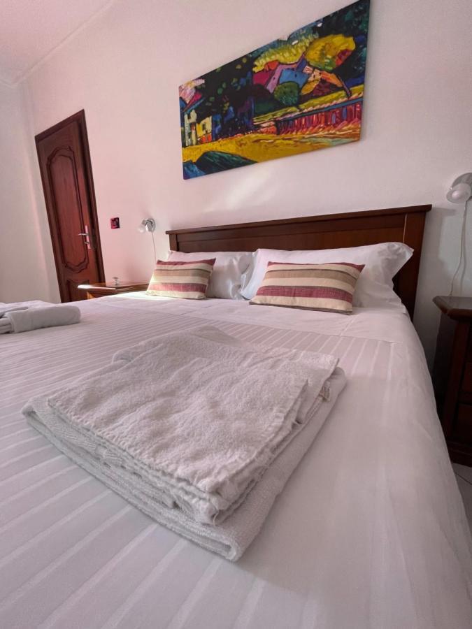 Bed and Breakfast Al Laghetto La Morra Zewnętrze zdjęcie